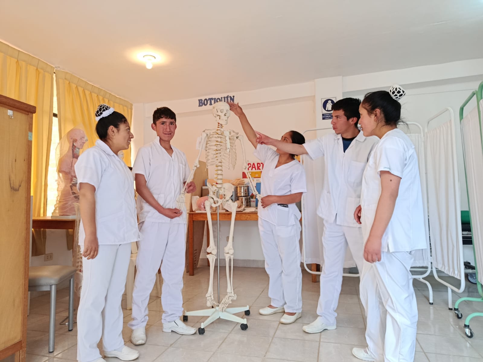 ANATOMIA Y FISIOLOGIA HUMANA