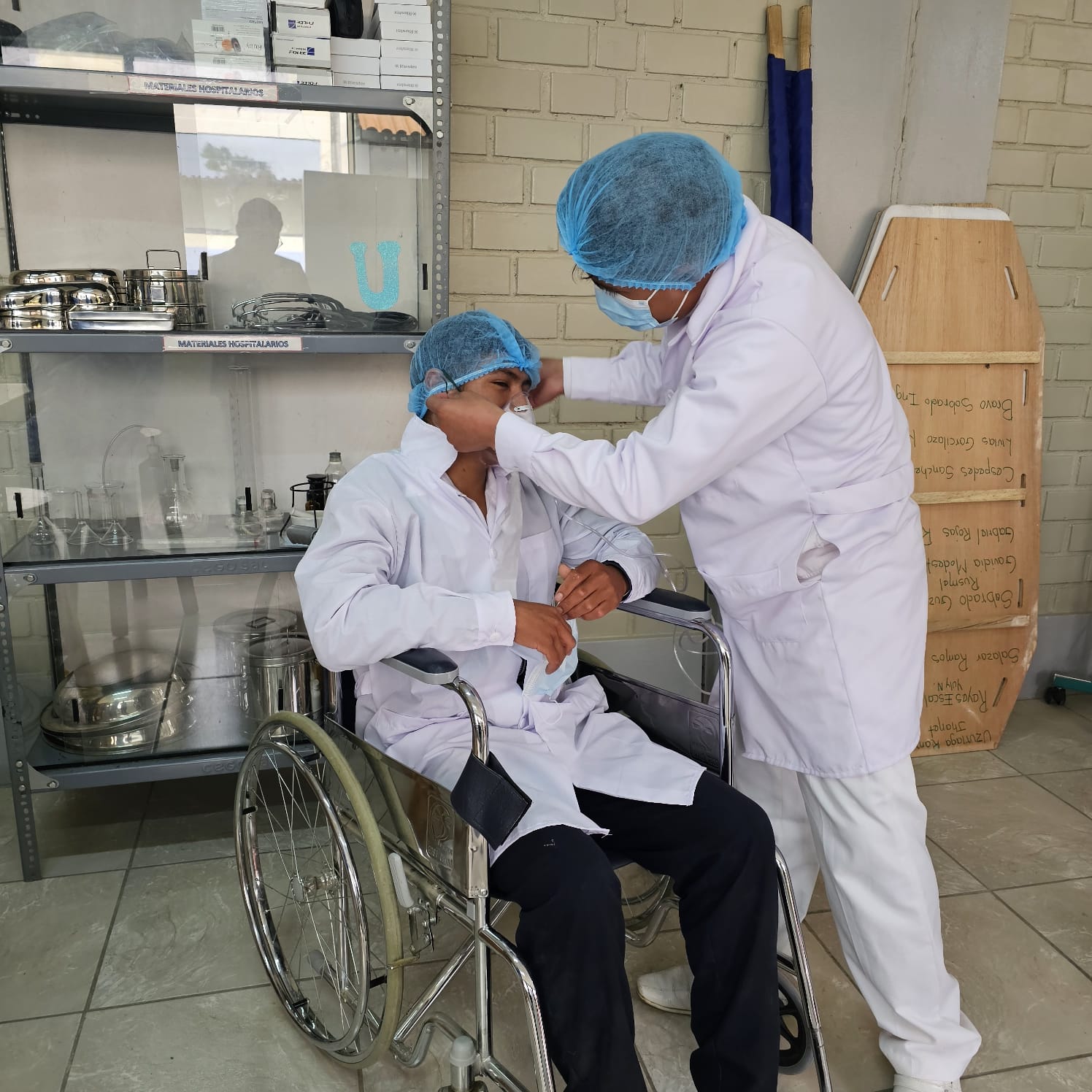 PROCEDIMIENTOS INVASIVOS Y NO INVASIVOS